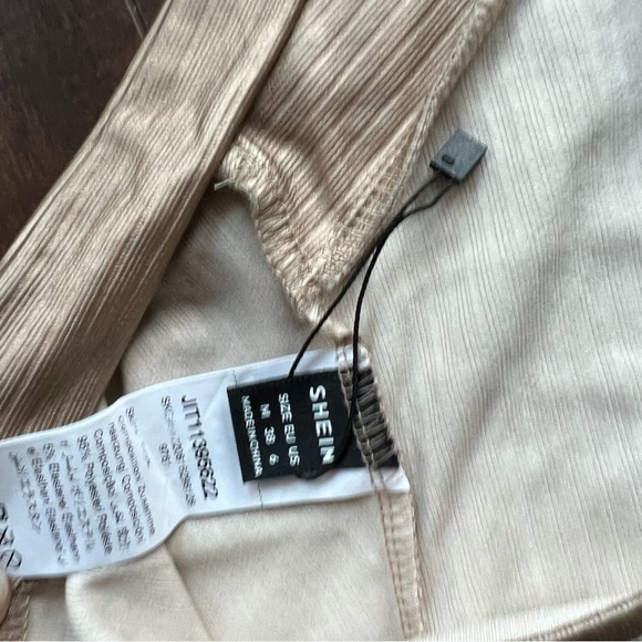 SHEIN metallic gold ribbed crop top Medium - Picture 2 of 3